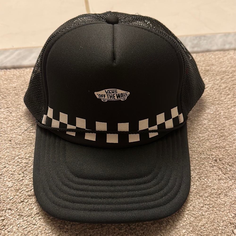 Vans Black hat.